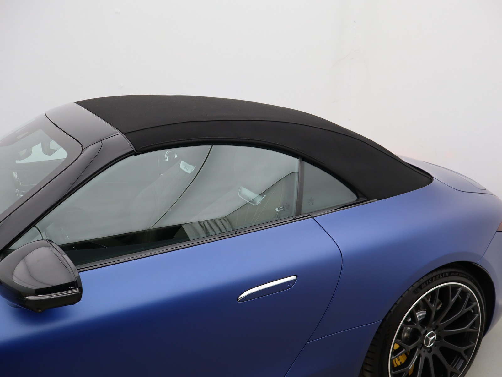 24 - AMG SL amg roadster 63 v8 premium plus 4matic+ speedshift mct amg