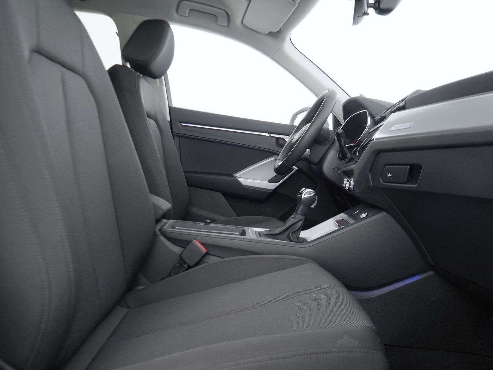 16 - Audi Q3 35 2.0 tdi business advanced s tronic