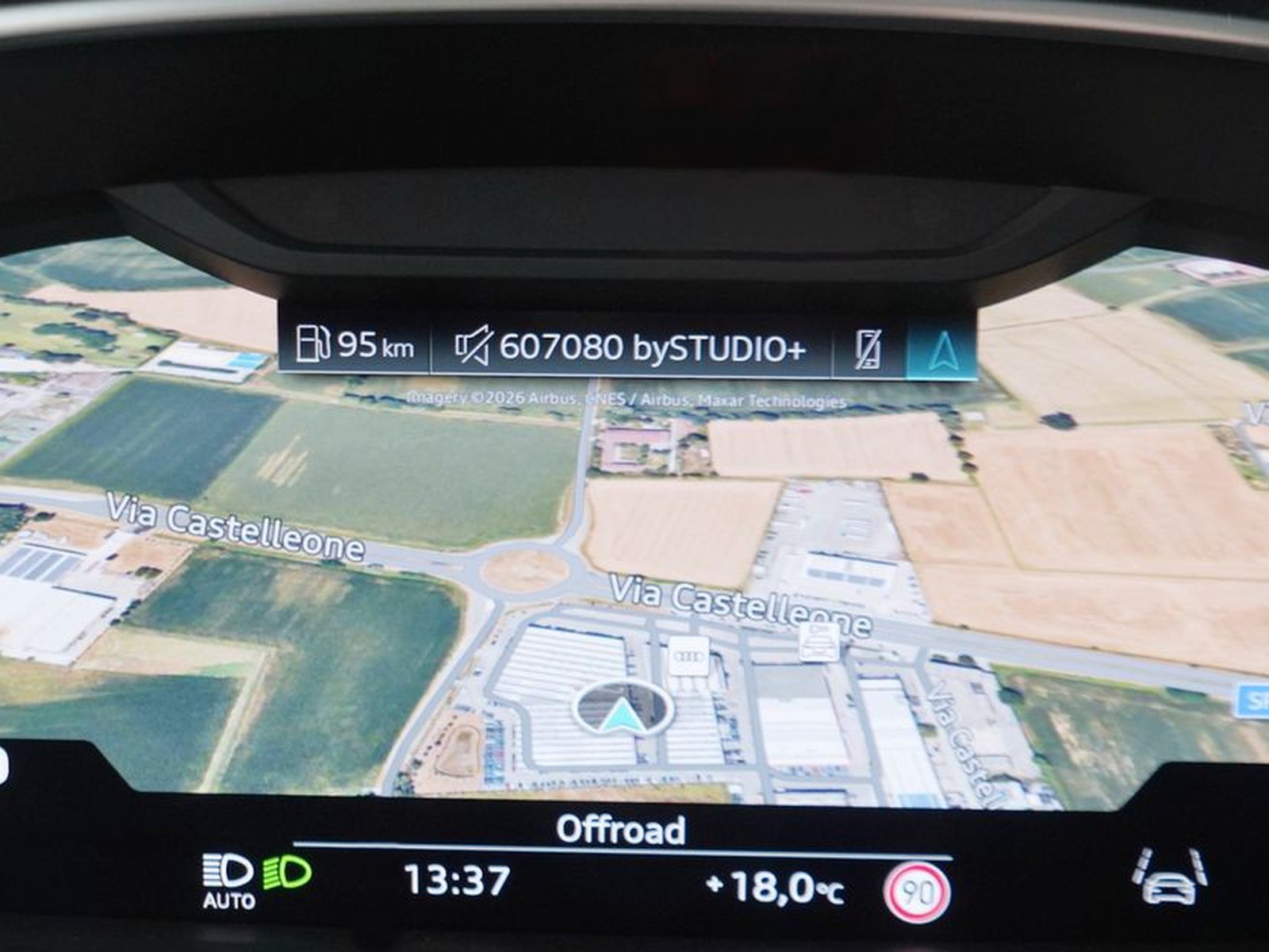 29 - Audi Q3 35 2.0 tdi business advanced s tronic