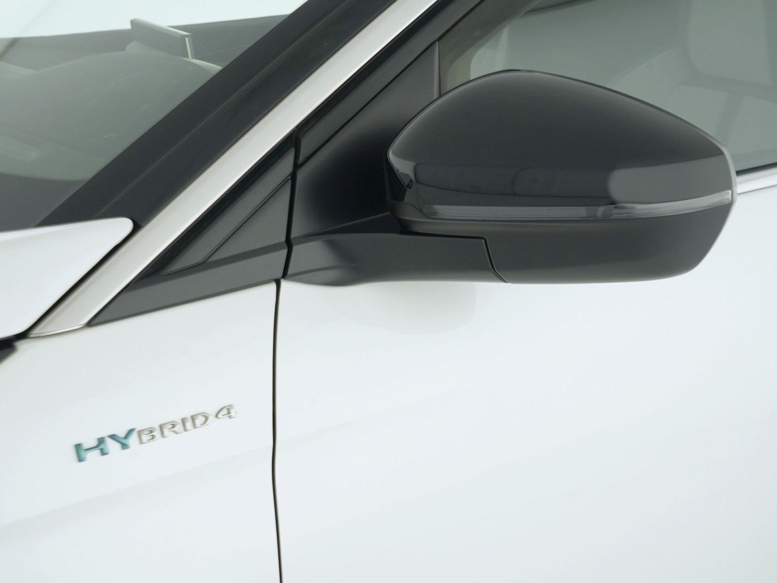 41 - Peugeot 3008 1.6 hybrid4 phev 300cv gt 4x4 e-eat8