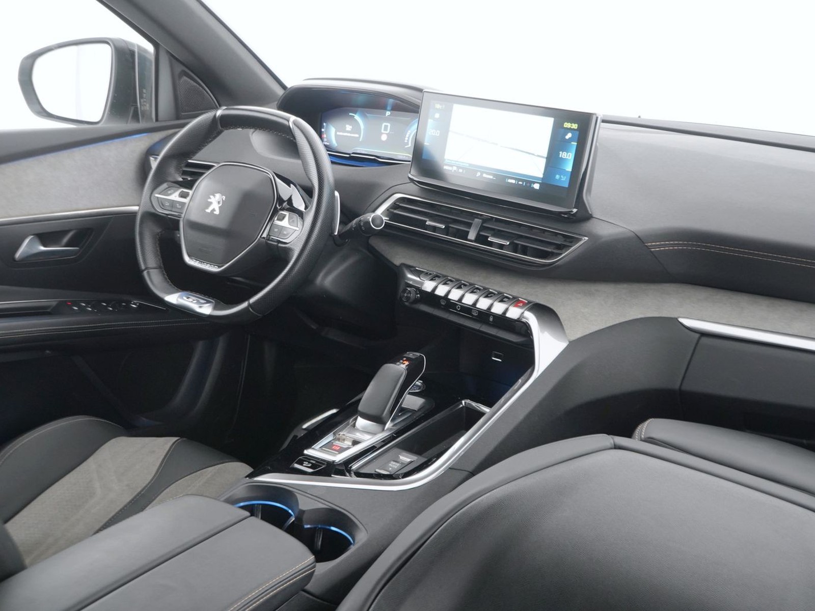 6 - Peugeot 3008 1.6 hybrid4 phev 300cv gt 4x4 e-eat8