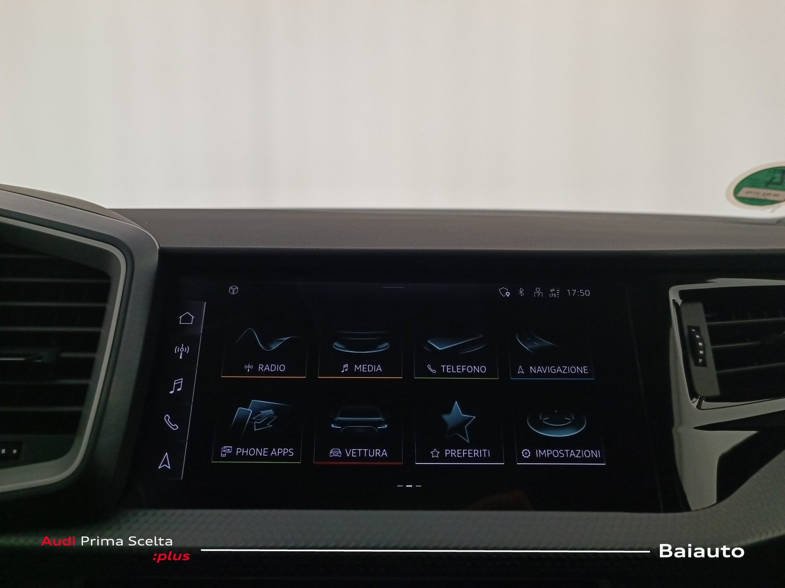 10 - Audi A1 sportback 30 1.0 tfsi 116cv business s tronic