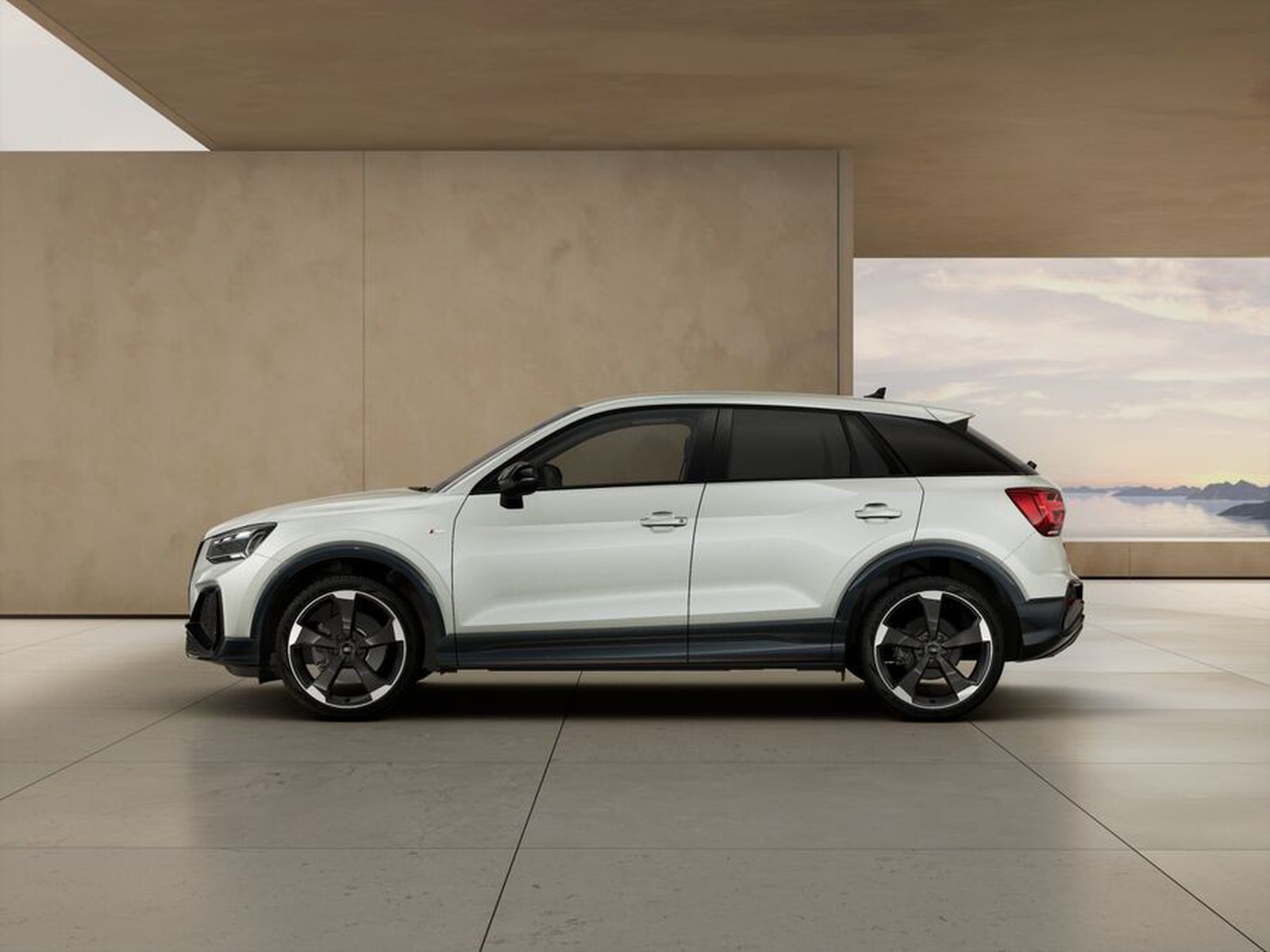 5 - Audi Q2 35 2.0 tdi identity black s tronic