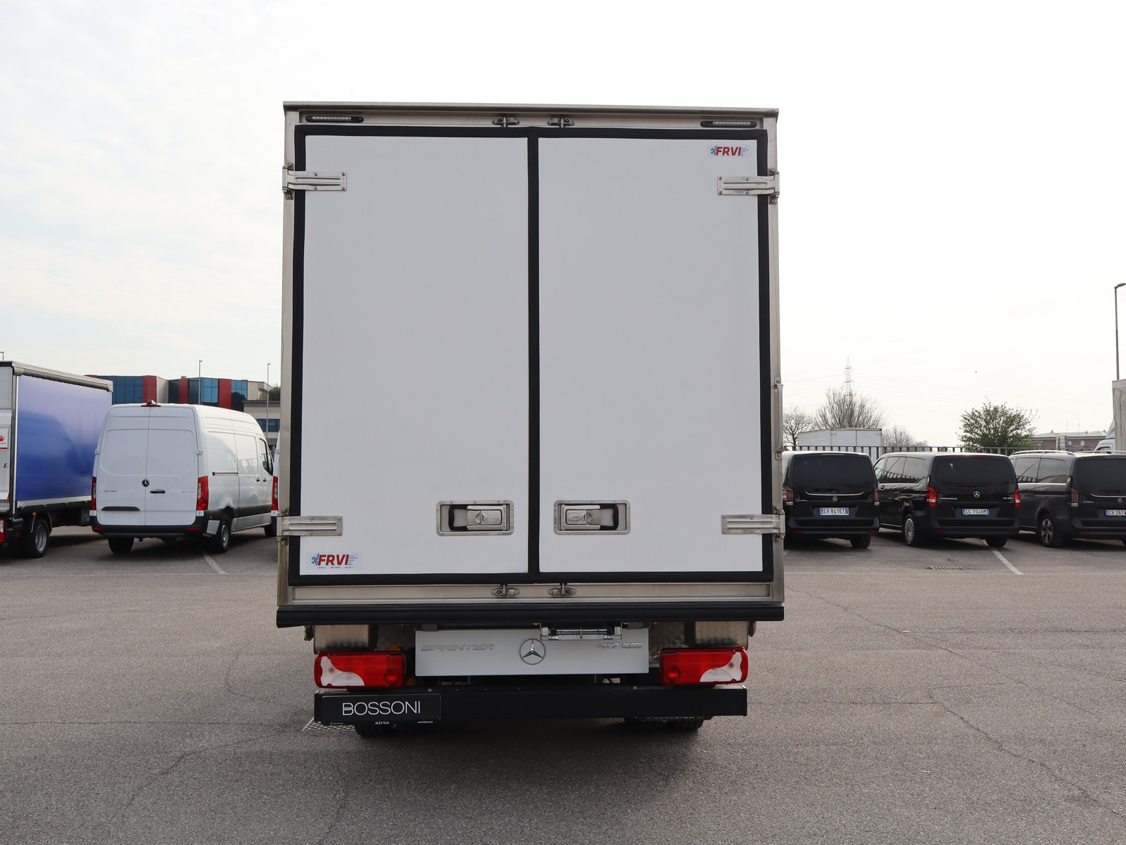 5 - Mercedes Vans Sprinter 417 2.0 cdi t 37/35 rwd r.gem.