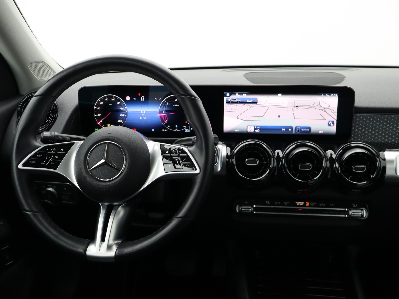 12 - Mercedes GLB 180 d advanced 8g-dct