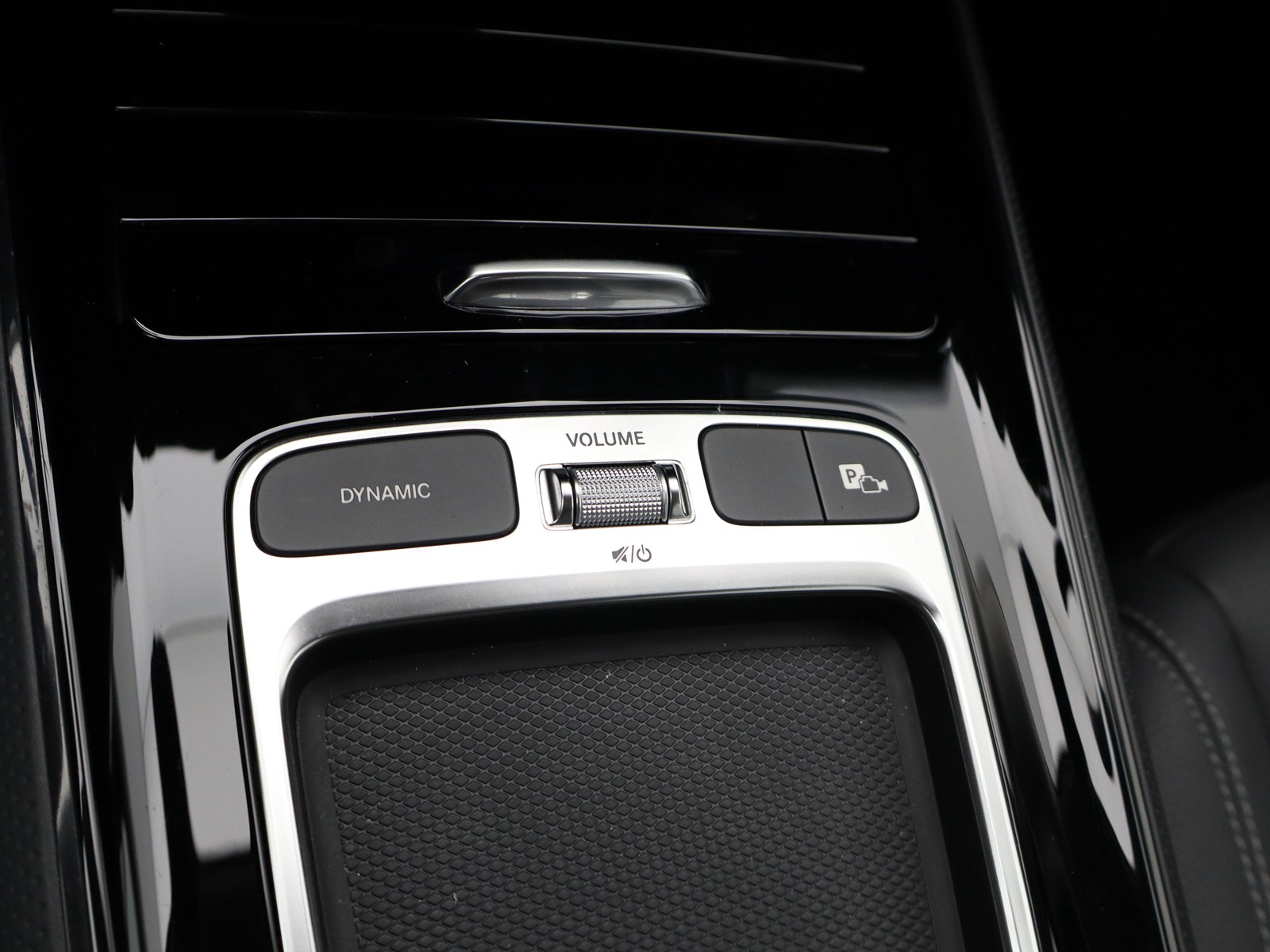 14 - Mercedes GLB 180 d advanced 8g-dct