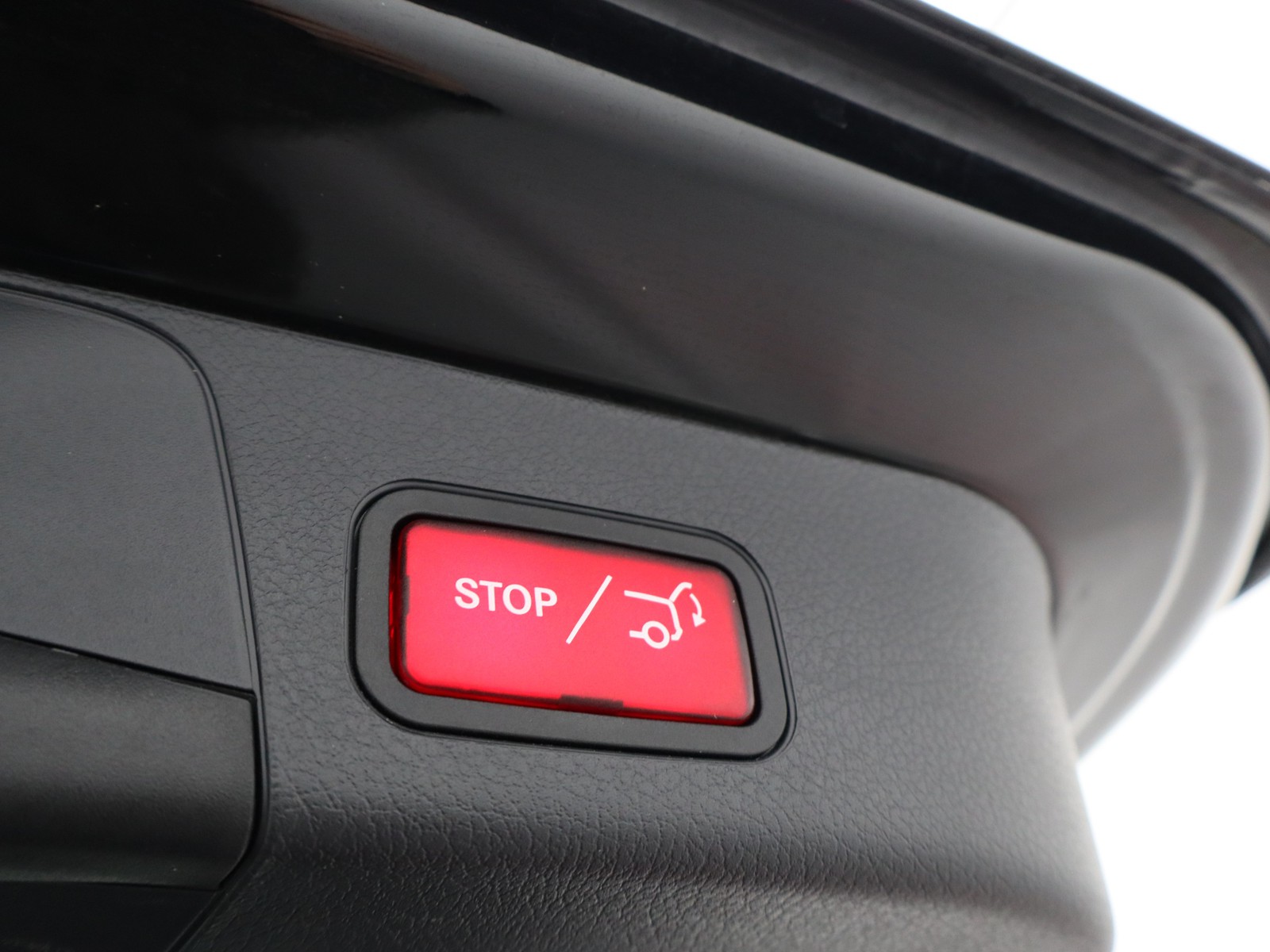 18 - Mercedes GLB 180 d advanced 8g-dct