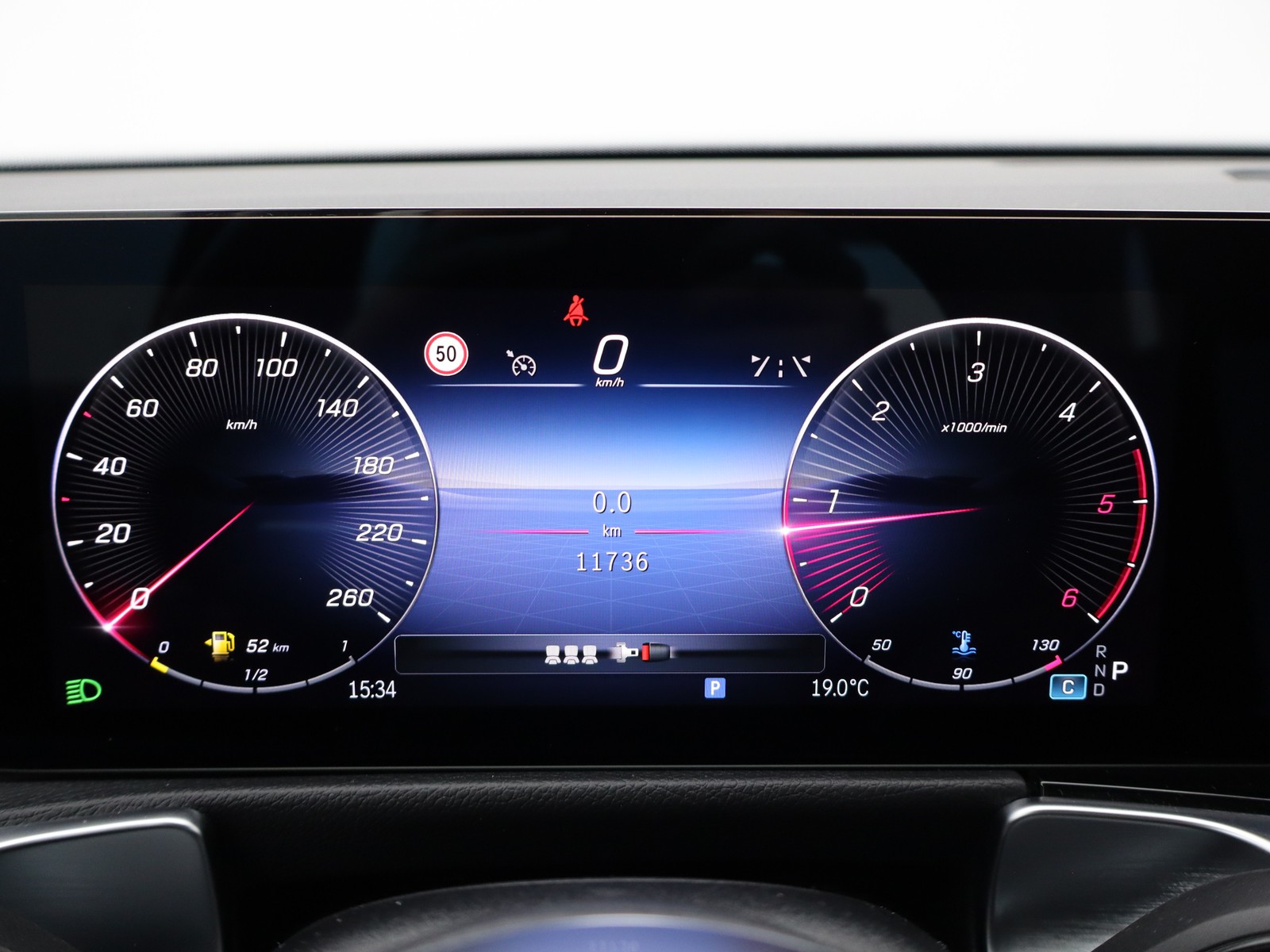 9 - Mercedes GLB 180 d advanced 8g-dct