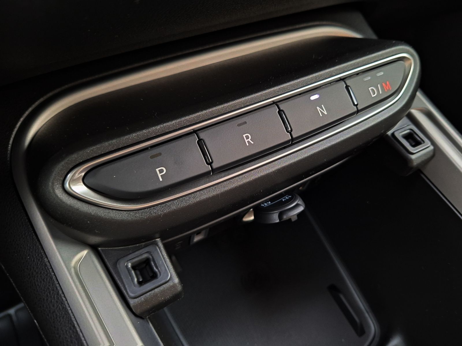 18 - Jeep Avenger 1.2 turbo e-hybrid mhev 110cv summit fwd edct6