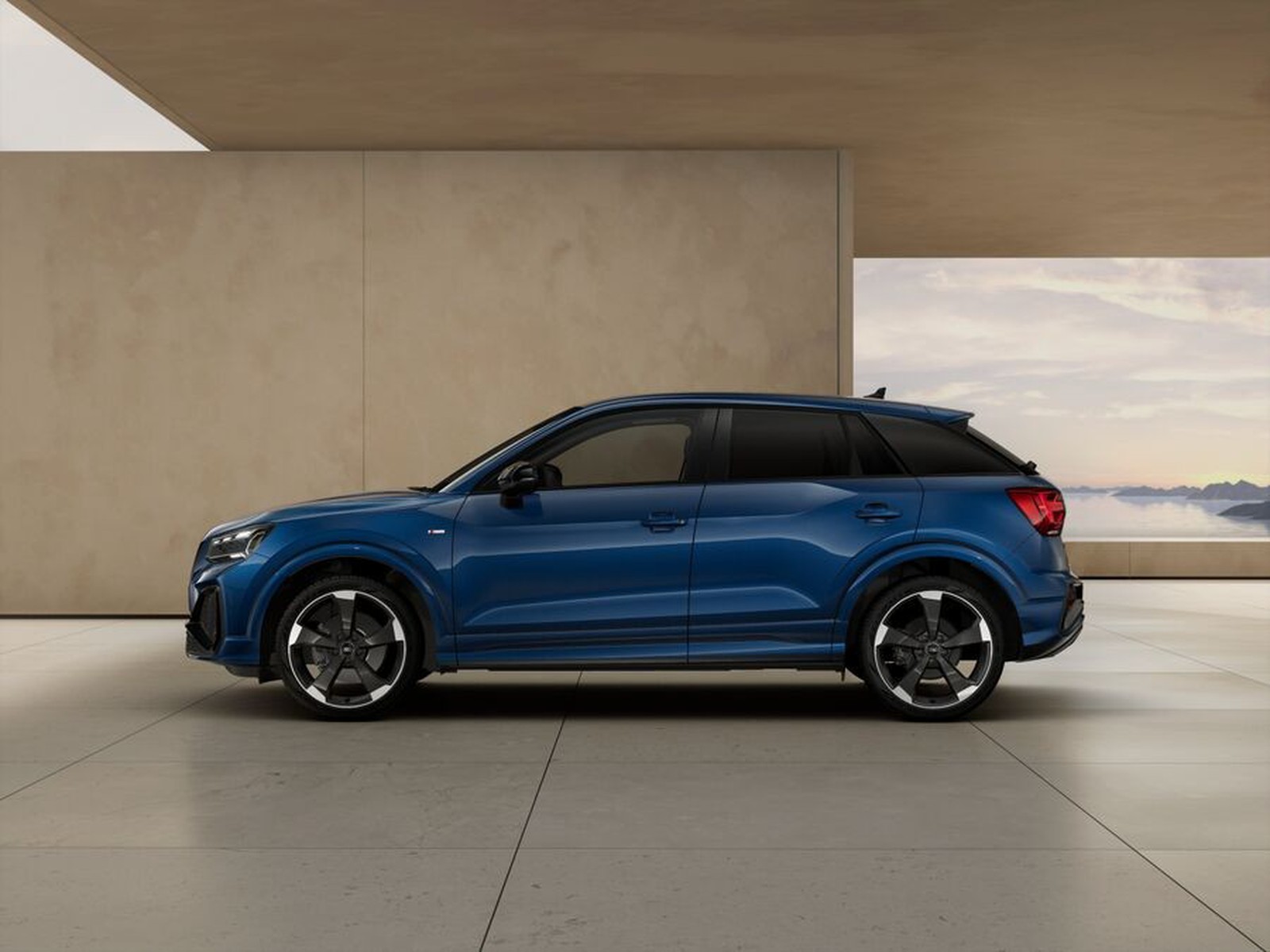 5 - Audi Q2 35 2.0 tdi identity black s tronic