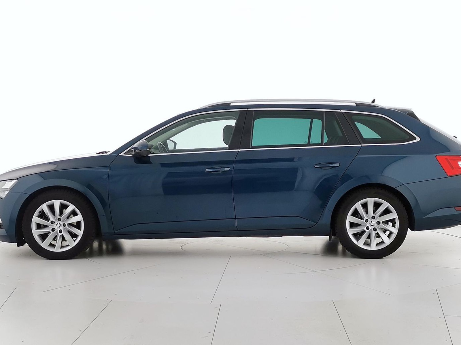 3 - Skoda Superb wagon 2.0 tdi evo scr 150cv style dsg