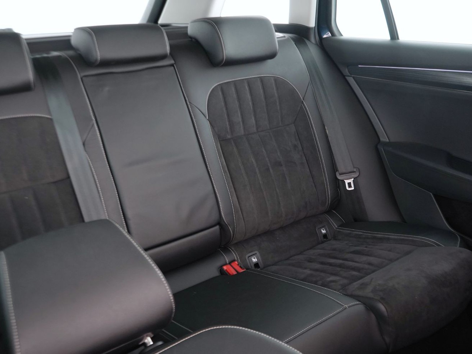 23 - Skoda Superb wagon 2.0 tdi evo scr 150cv style dsg