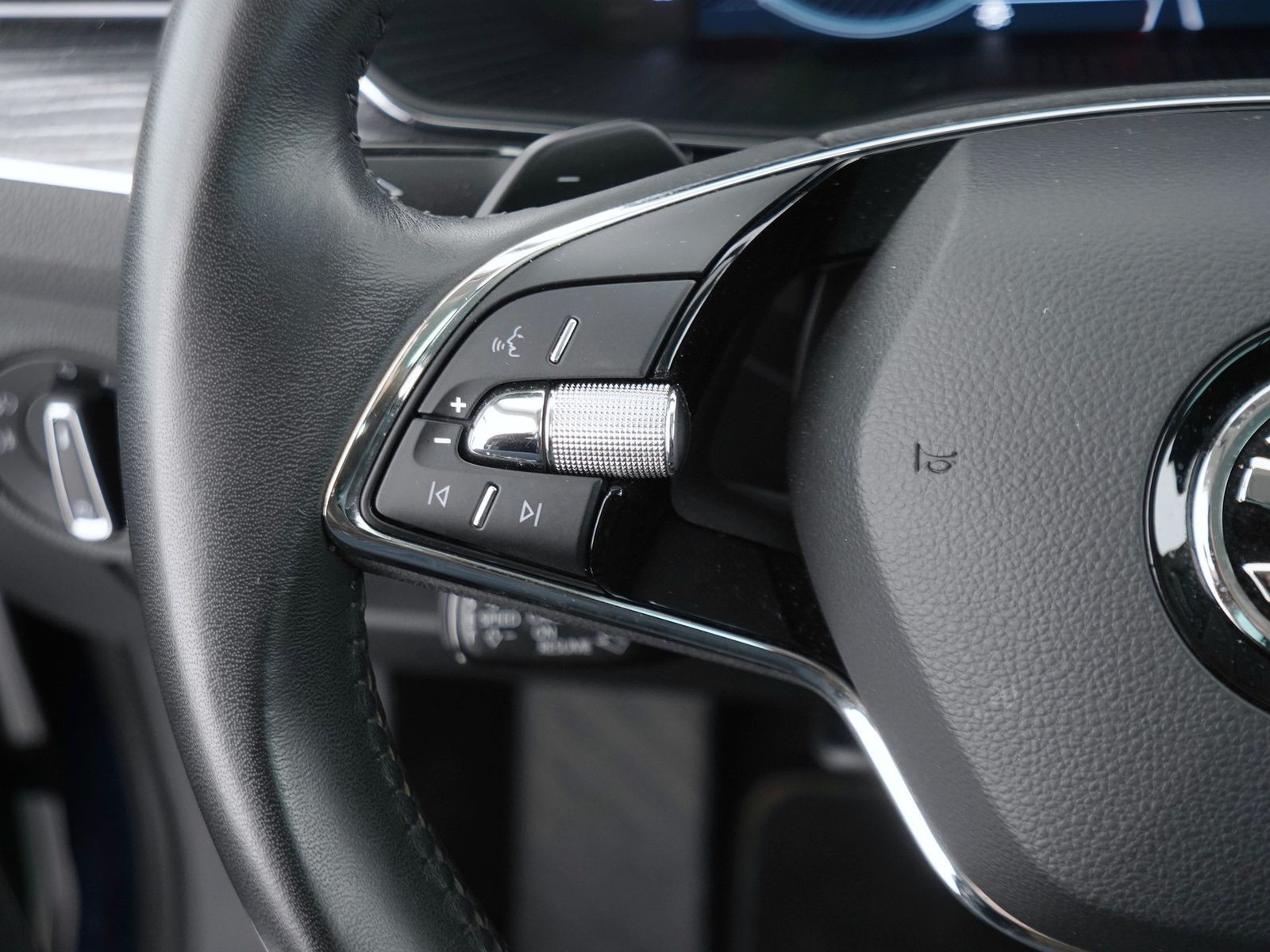 28 - Skoda Superb wagon 2.0 tdi evo scr 150cv style dsg