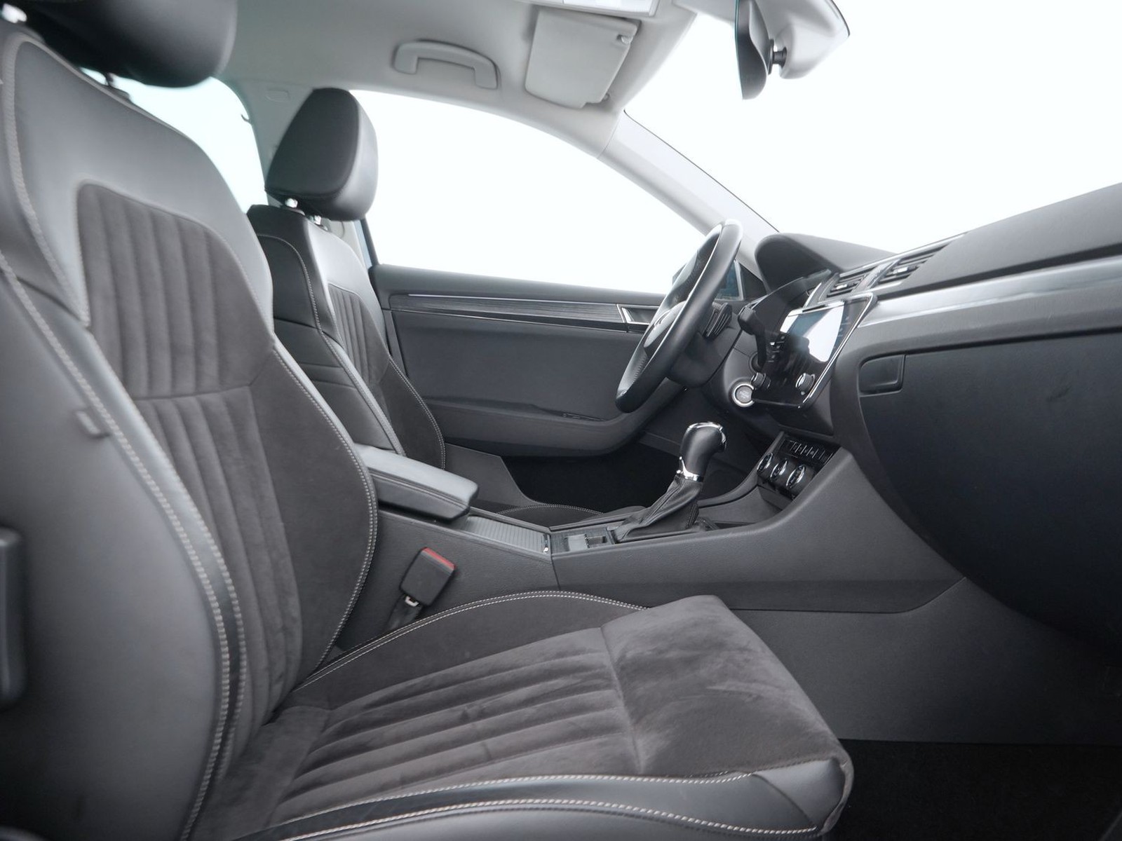 8 - Skoda Superb wagon 2.0 tdi evo scr 150cv style dsg