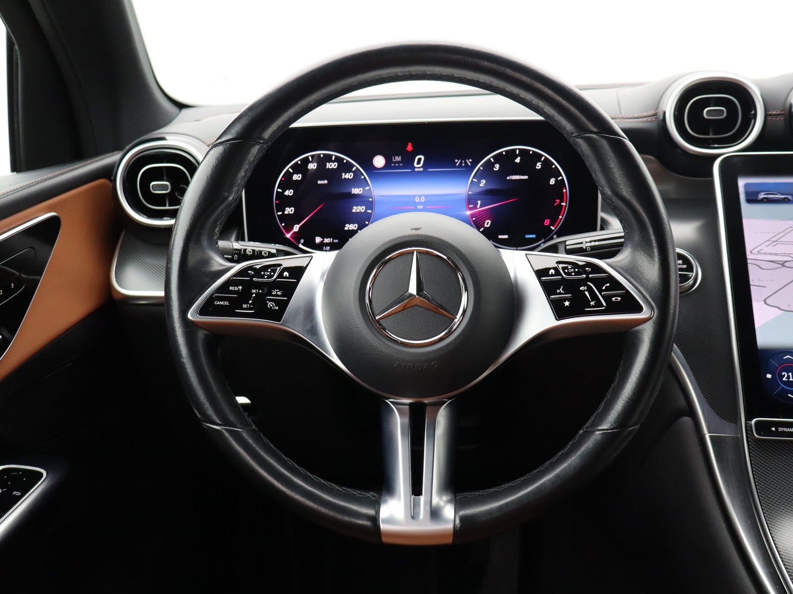 17 - Mercedes GLC suv 200 advanced plus 4matic 9g-tronic