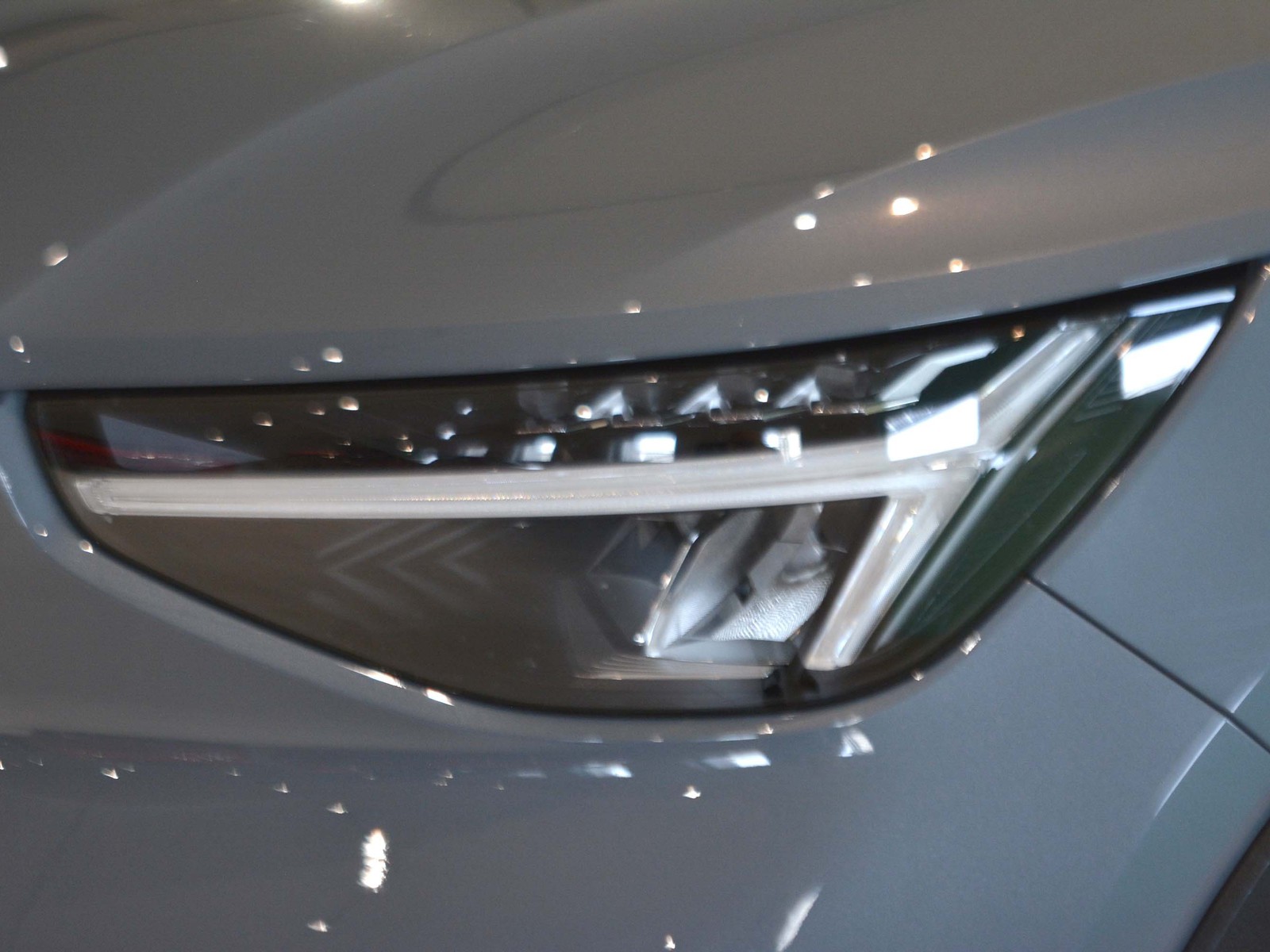 22 - Volvo XC40 1.5 t5 recharge plug-in-hybrid plus bright automatico