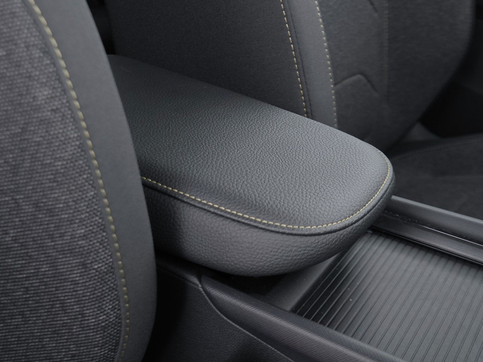 18 - Skoda Kodiaq 2.0 tdi 150cv executive dsg 7p.ti