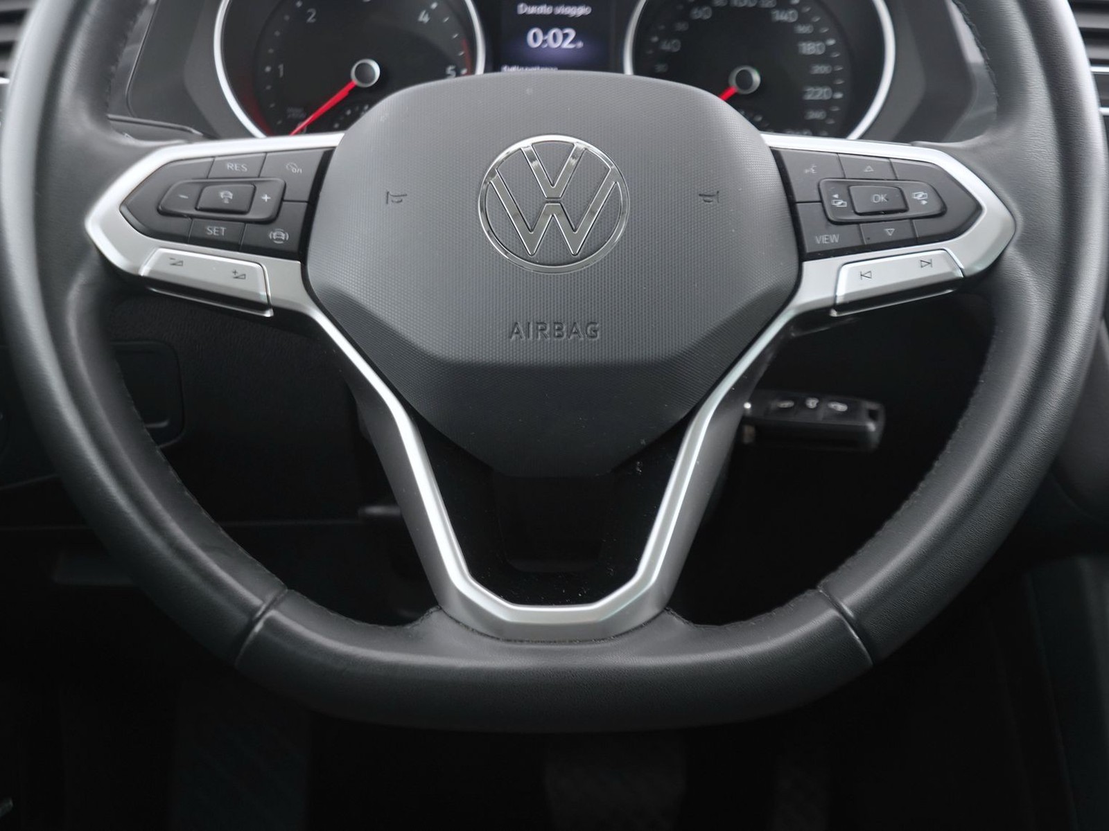 15 - Volkswagen Tiguan 2.0 tdi scr 150cv life dsg