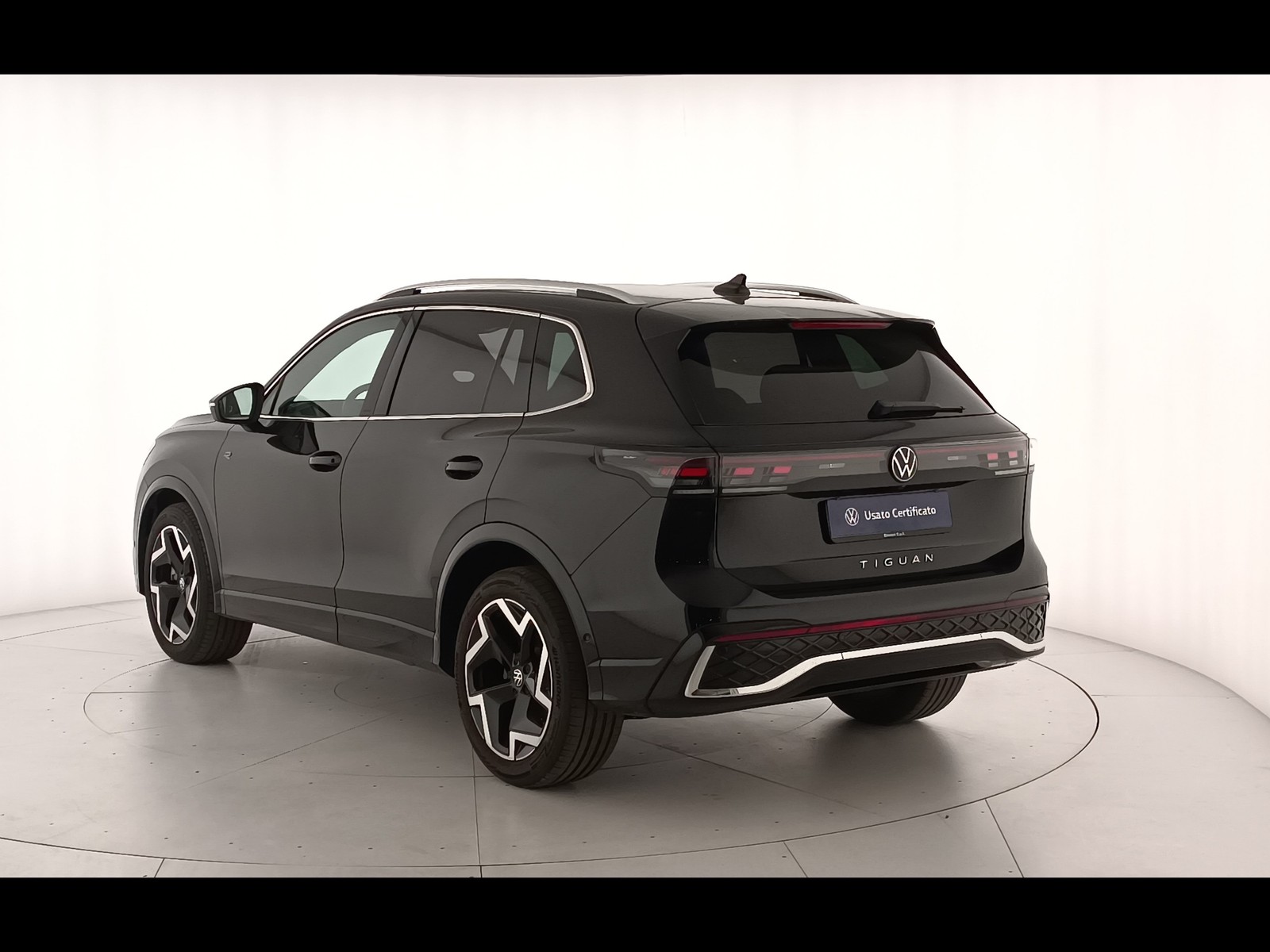2 - Volkswagen Tiguan 2.0 tdi scr 150cv r-line dsg
