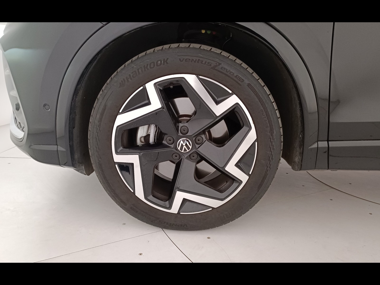 11 - Volkswagen Tiguan 2.0 tdi scr 150cv r-line dsg