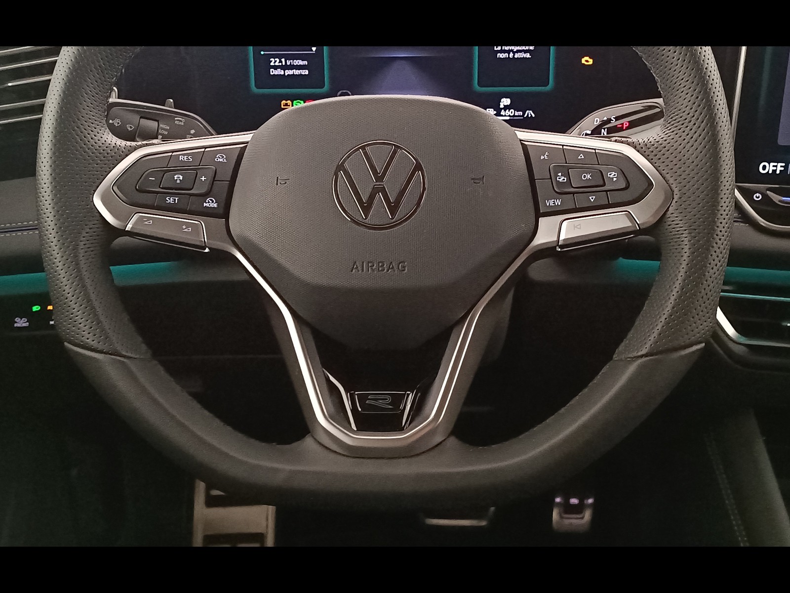 15 - Volkswagen Tiguan 2.0 tdi scr 150cv r-line dsg