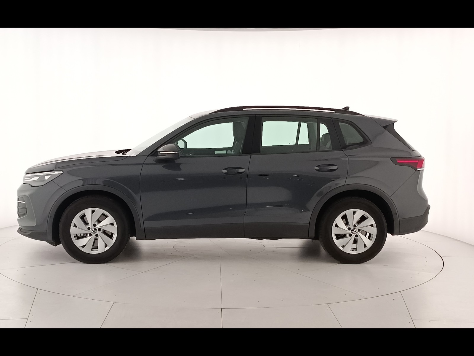5 - Volkswagen Tiguan 2.0 tdi scr 150cv life dsg