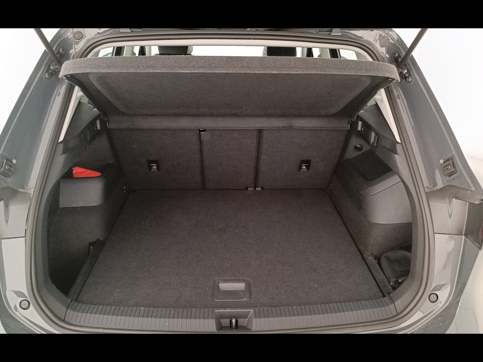 10 - Volkswagen Tiguan 2.0 tdi scr 150cv life dsg