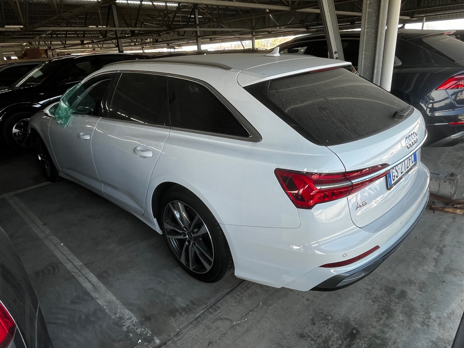 29 - Audi A6 avant 40 2.0 tdi mhev 12v s line edition quattro ultra s tronic