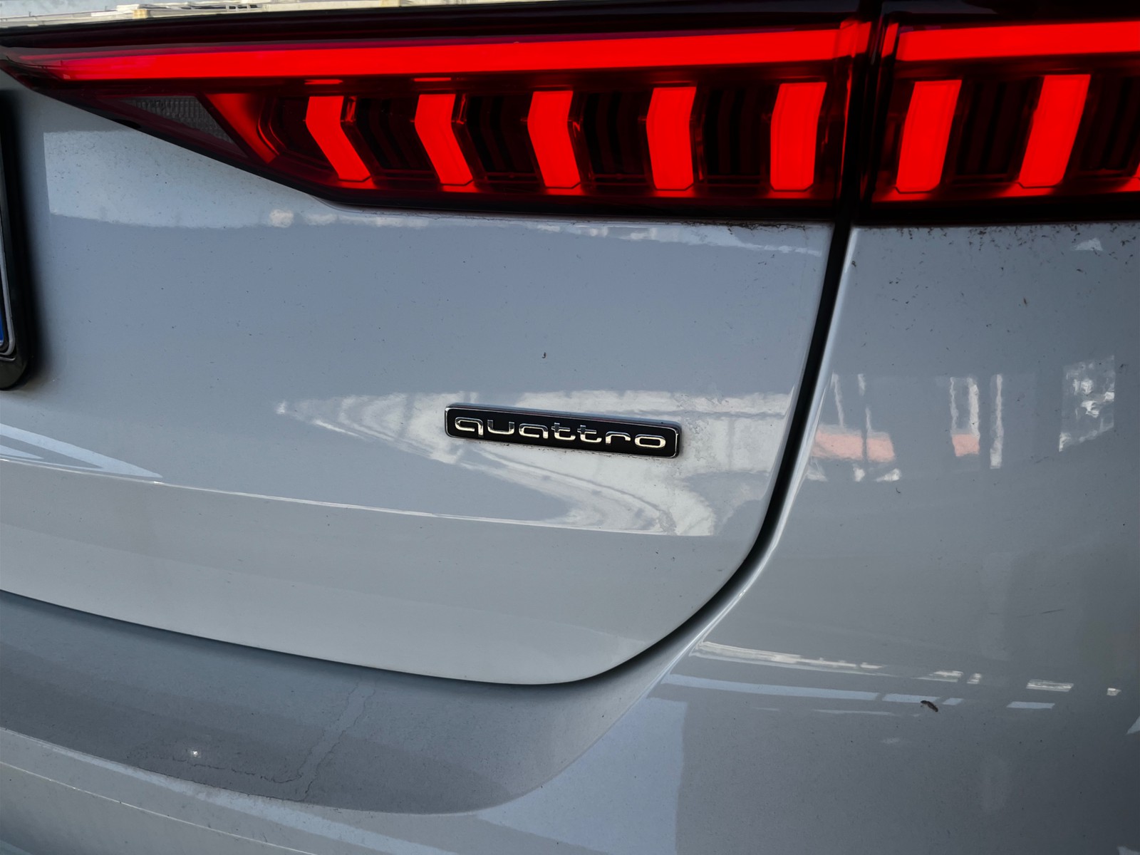 41 - Audi A6 avant 40 2.0 tdi mhev 12v s line edition quattro ultra s tronic