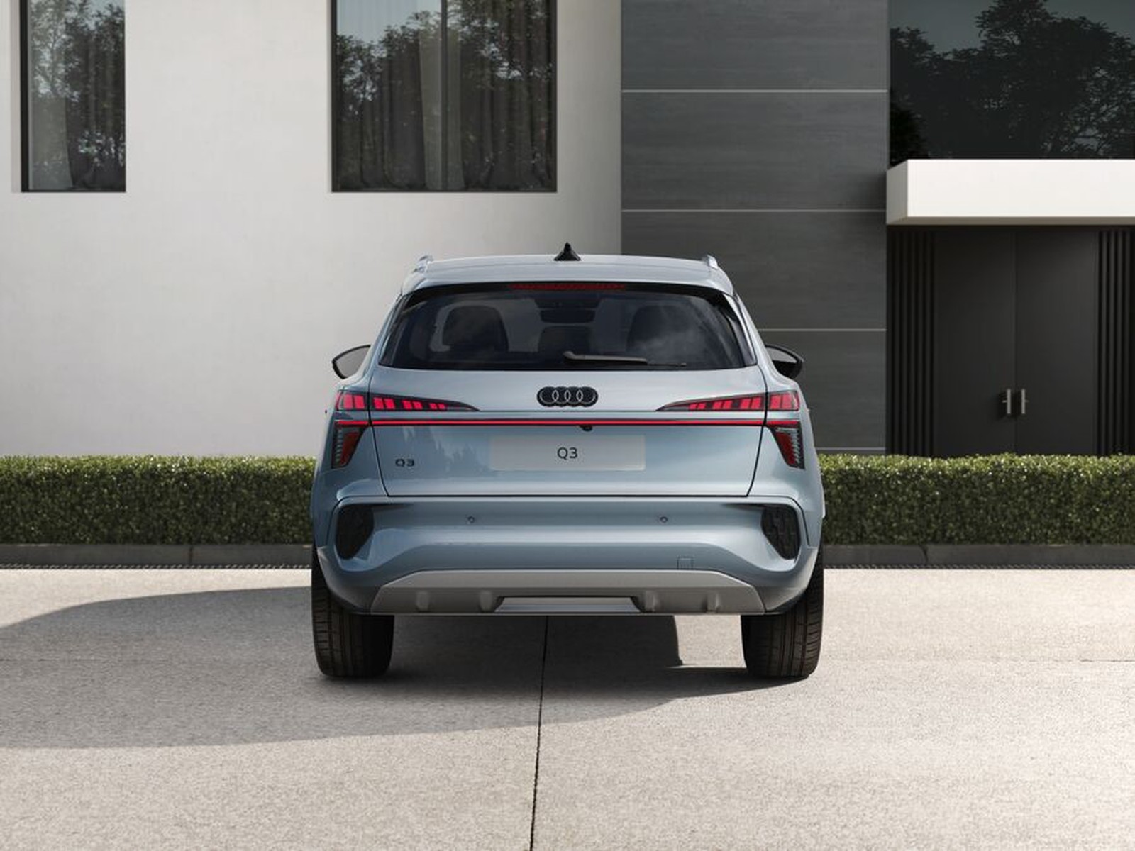 4 - Audi Q3 2.0 tdi 150cv business advanced s tronic