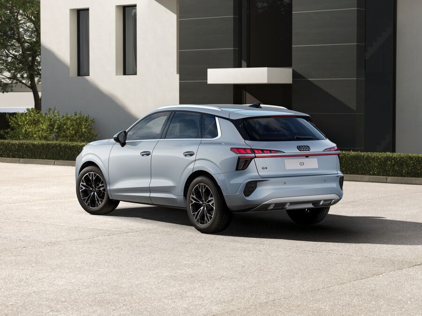 6 - Audi Q3 2.0 tdi 150cv business advanced s tronic