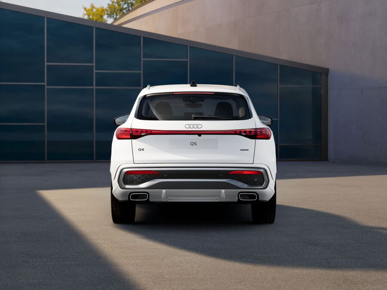 4 - Audi Q5 2.0 tfsi mhev+ 204cv s line edition quattro s tronic