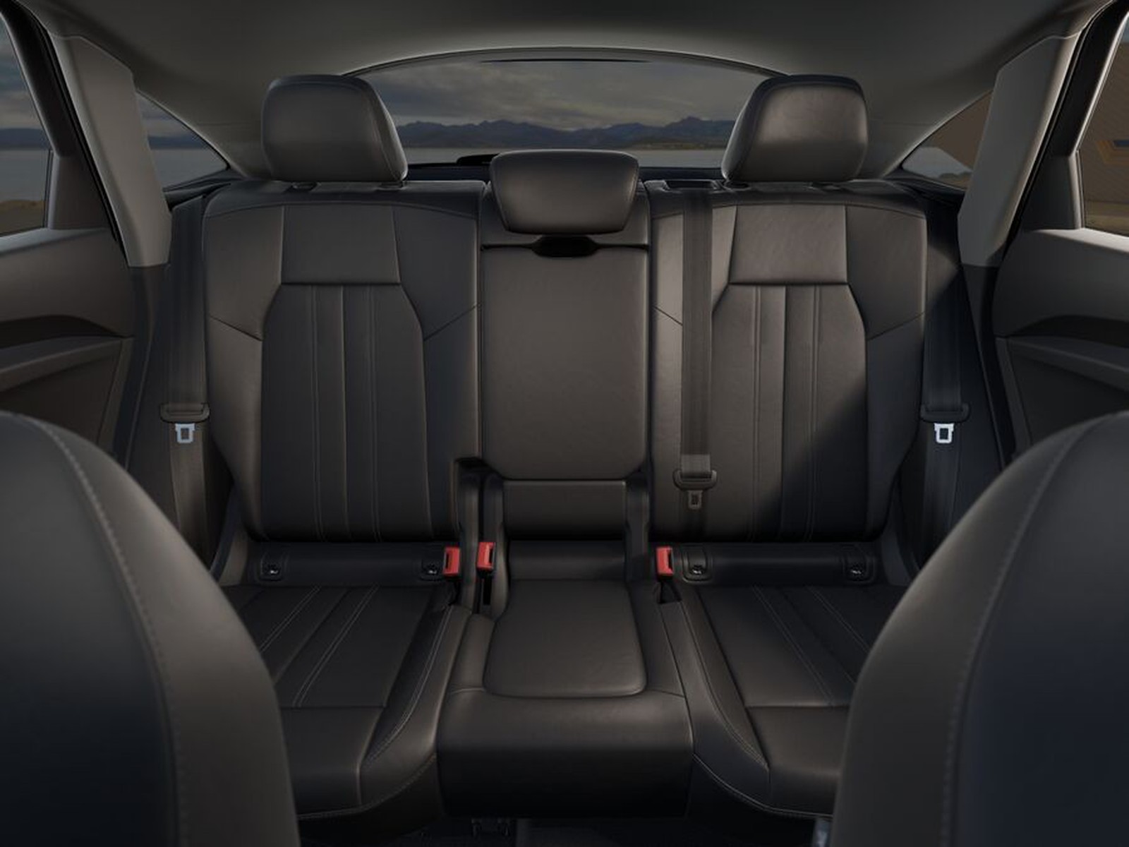 10 - Audi Q5 sportback 2.0 e-hybrid 299cv business advanced quattro s tronic