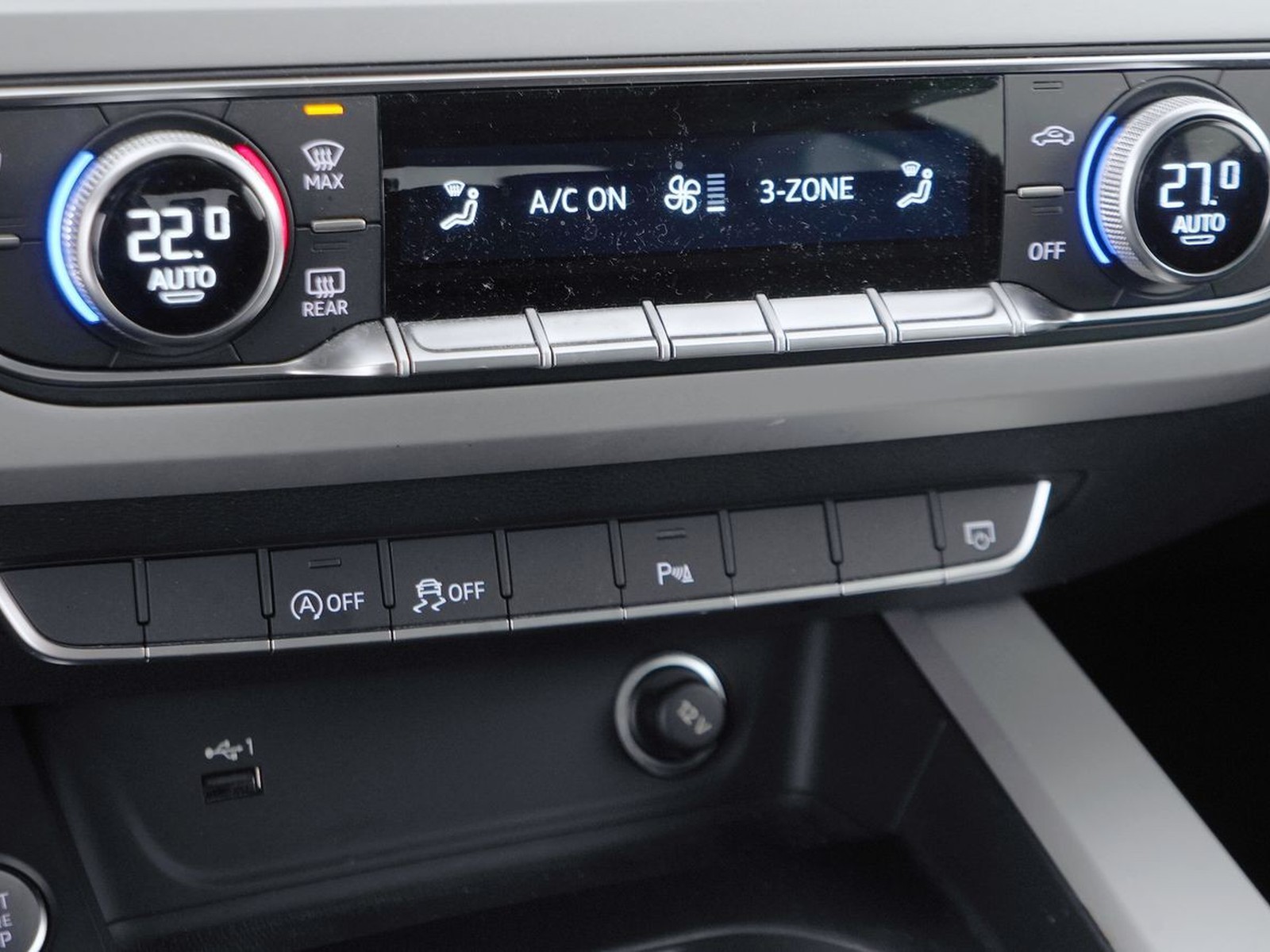 5 - Audi A4 avant 35 2.0 tdi mhev 163cv business advanced s tronic