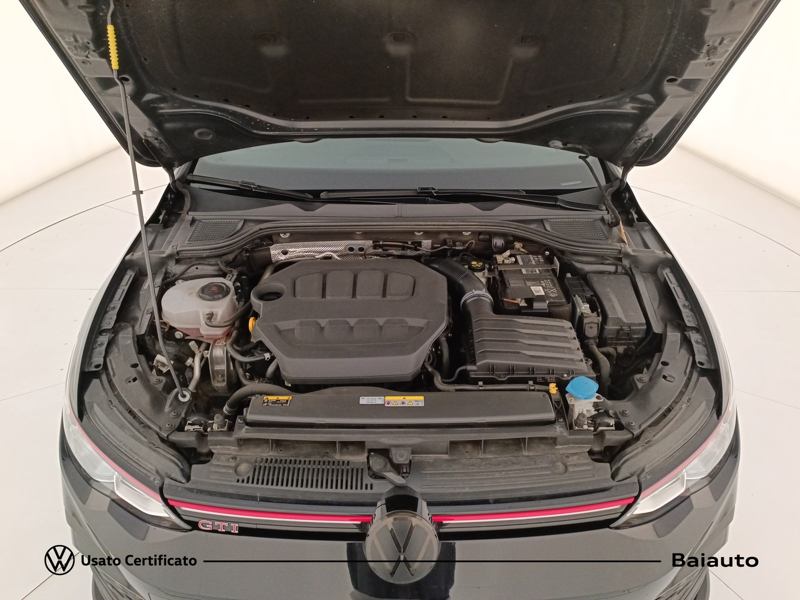 32 - Volkswagen Golf 2.0 tsi 245cv gti dsg