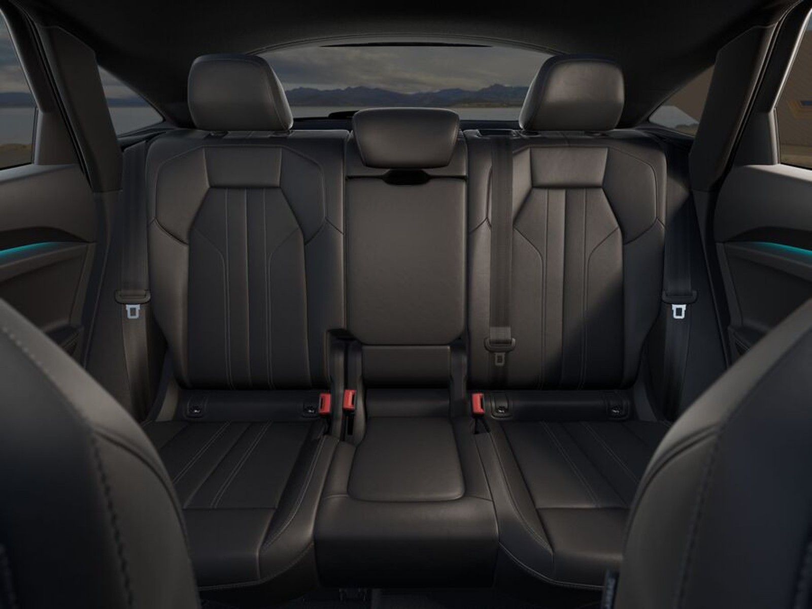 10 - Audi Q5 sportback 2.0 tdi mhev+ 204cv s line edition quattro