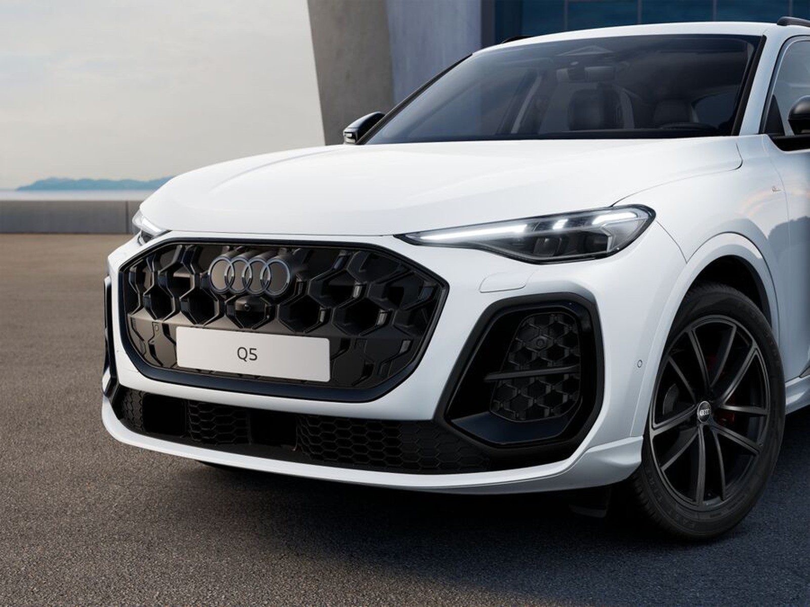 3 - Audi Q5 2.0 tdi mhev+ 204cv s line edition quattro s tronic