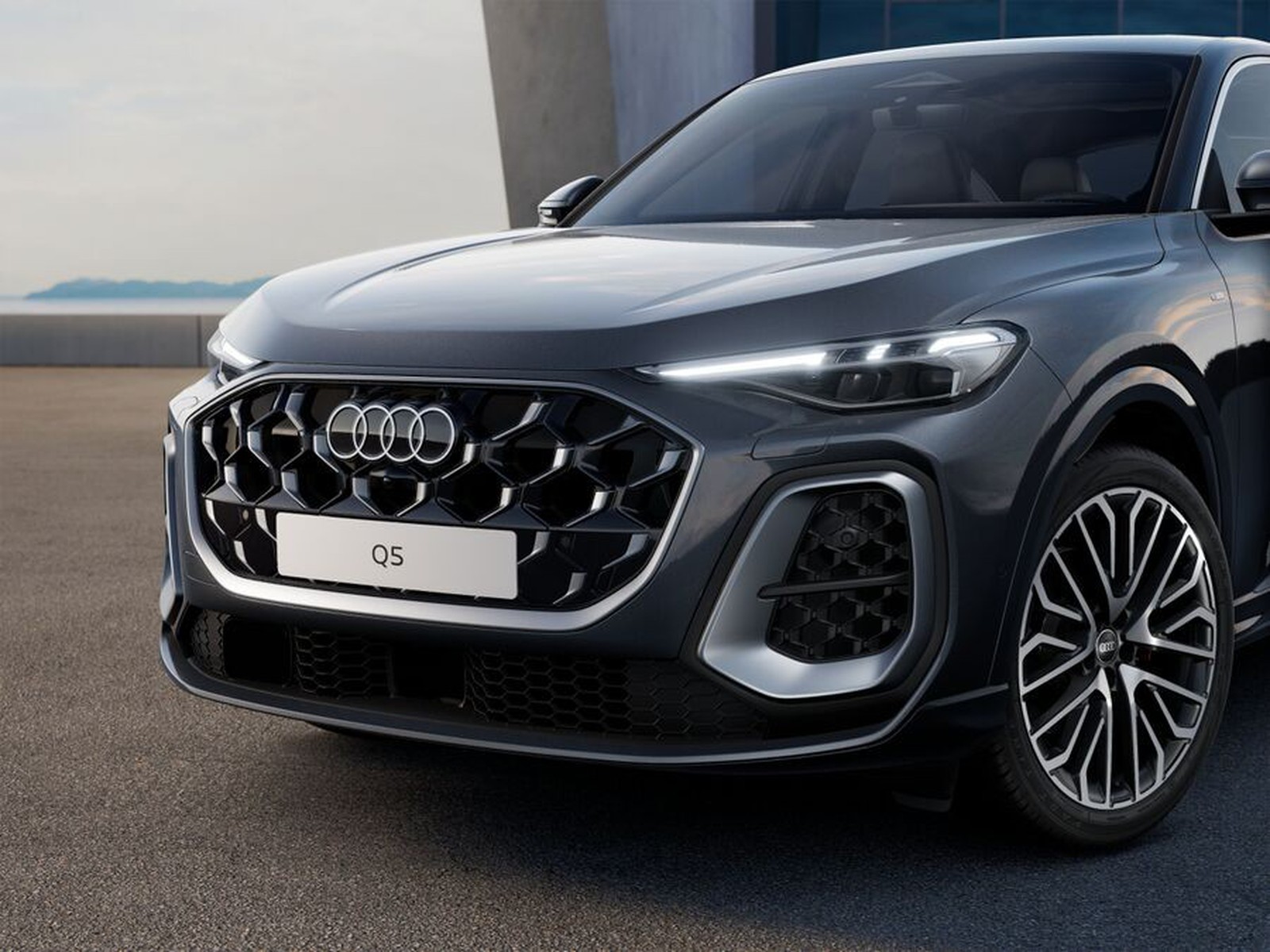 3 - Audi Q5 sportback 2.0 tdi mhev+ 204cv s line edition quattro