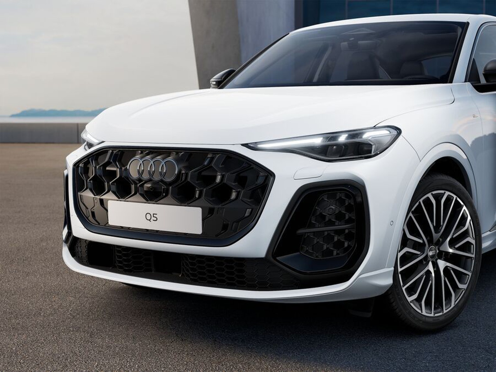 3 - Audi Q5 sportback 2.0 tdi mhev+ 204cv s line edition quattro