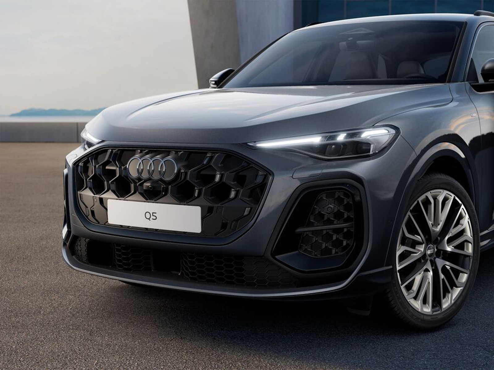 3 - Audi Q5 2.0 tdi mhev+ 204cv s line edition quattro s tronic