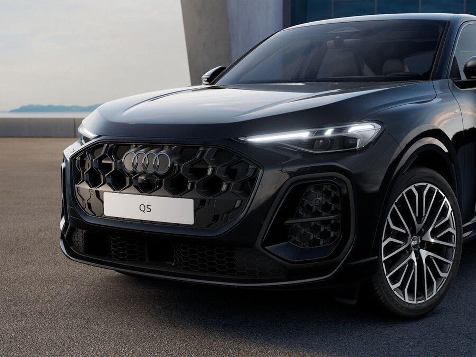 3 - Audi Q5 sportback 2.0 tdi mhev+ 204cv s line edition quattro