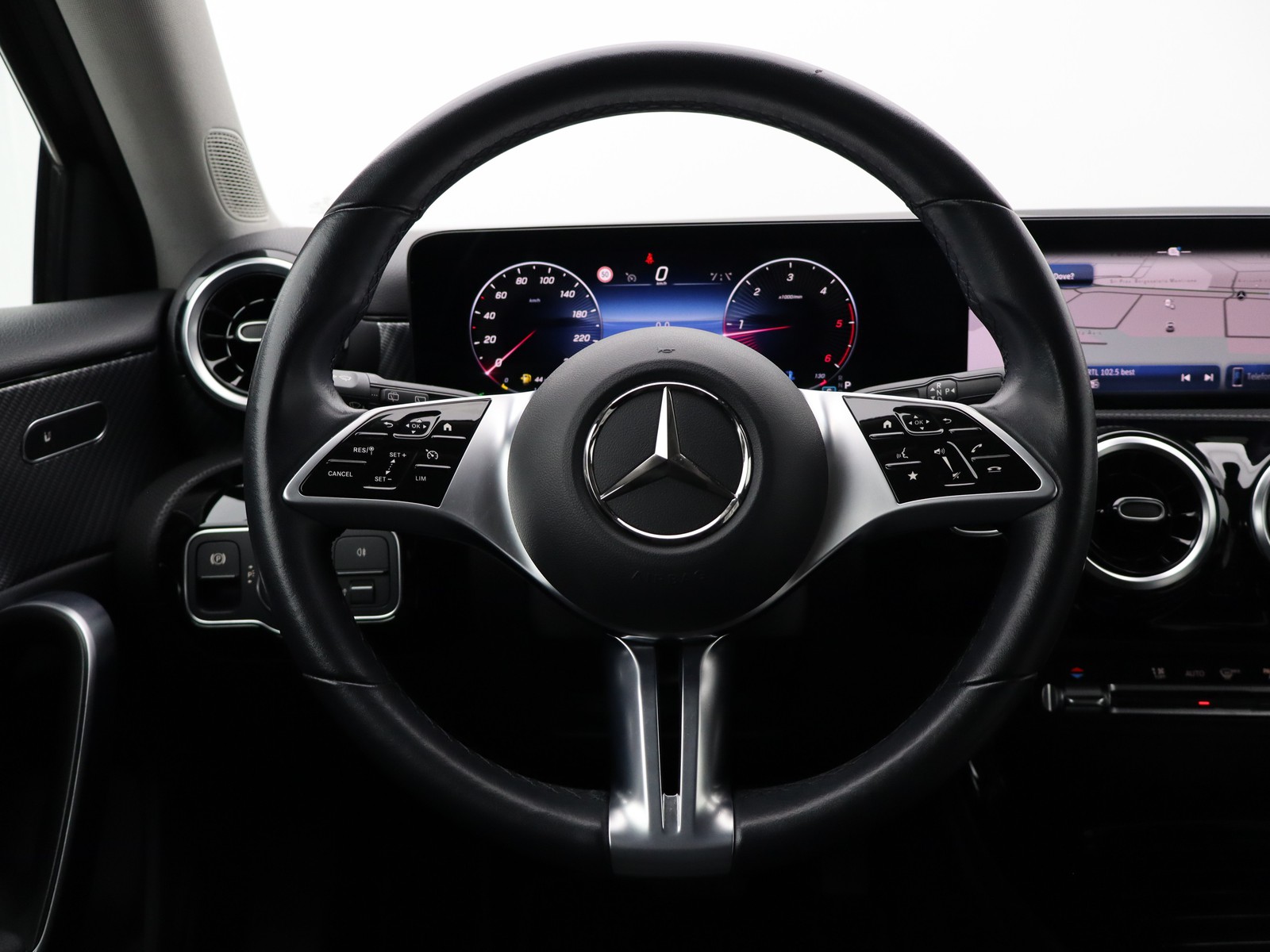 17 - Mercedes Classe A 180 d progressive advanced plus speedshift dct amg 8g