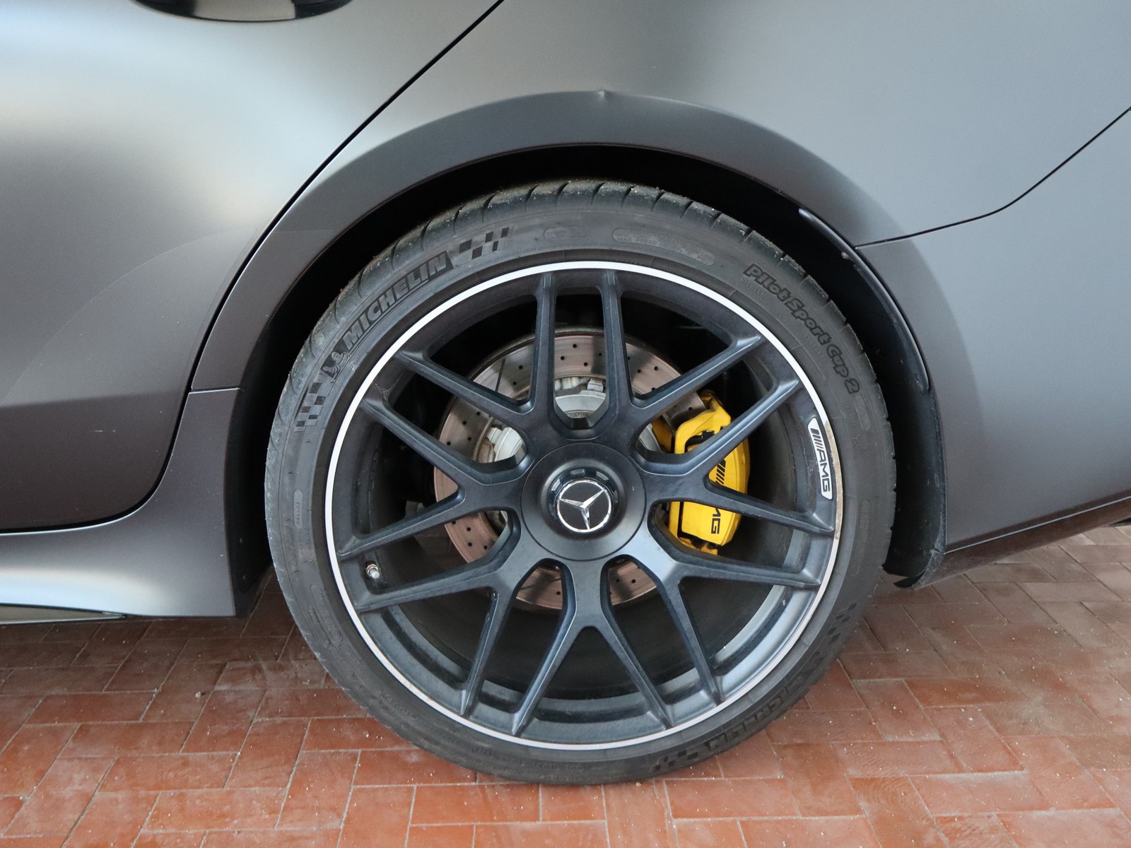 4 - AMG GT coupe 53 mild hybrid (eq-boost) premium plus 4matic+ speedshift dct