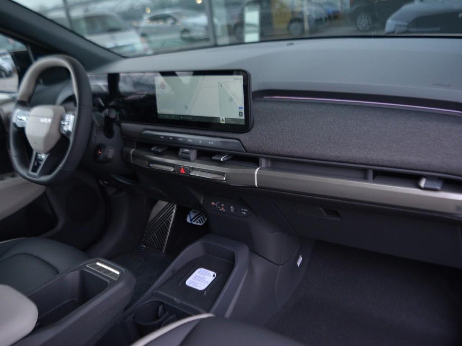 8 - Kia EV3 81,4 kwh gt-line