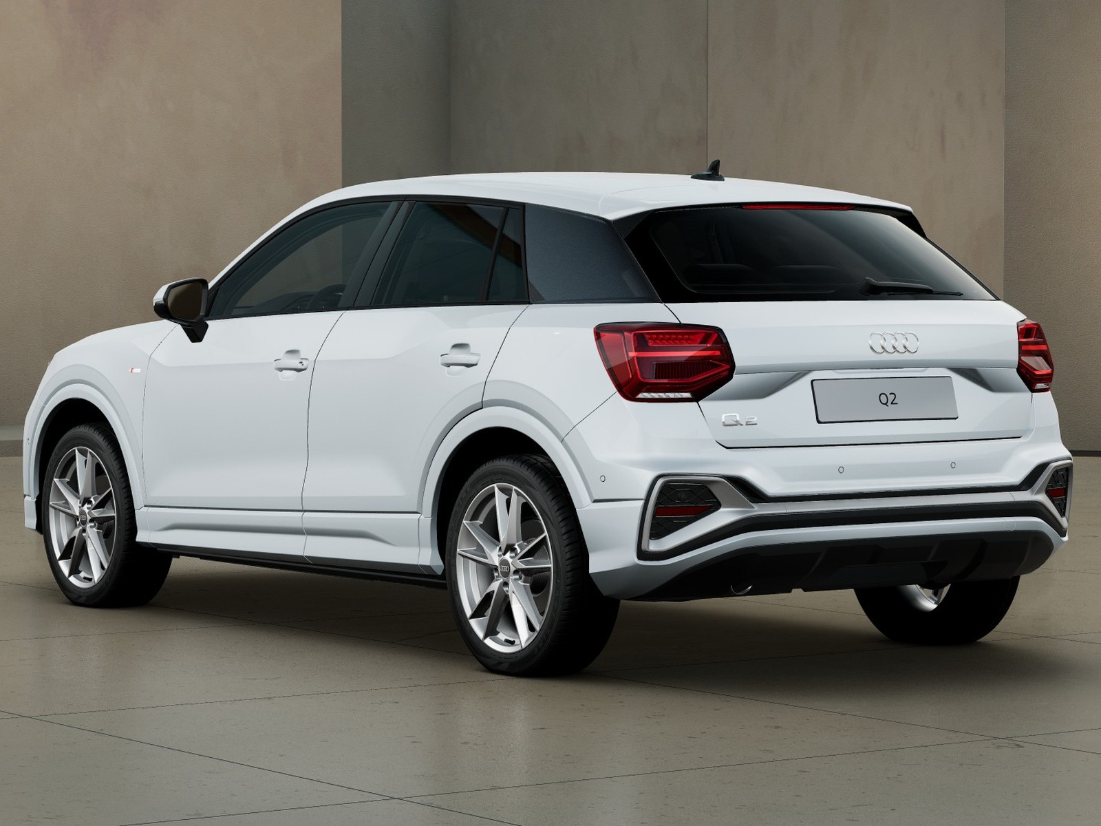 2 - Audi Q2 35 1.5 tfsi s line edition s tronic