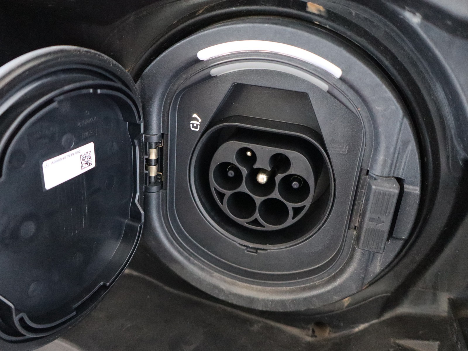 23 - Mercedes GLC amg coupe 63 s e-performance amg line premium plus speedshift mct amg