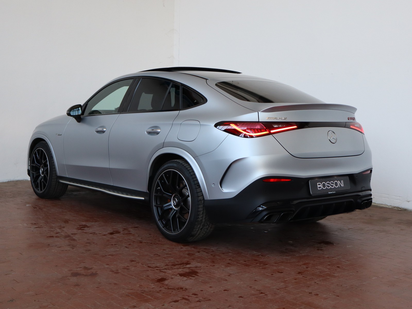 5 - Mercedes GLC amg coupe 63 s e-performance amg line premium plus speedshift mct amg