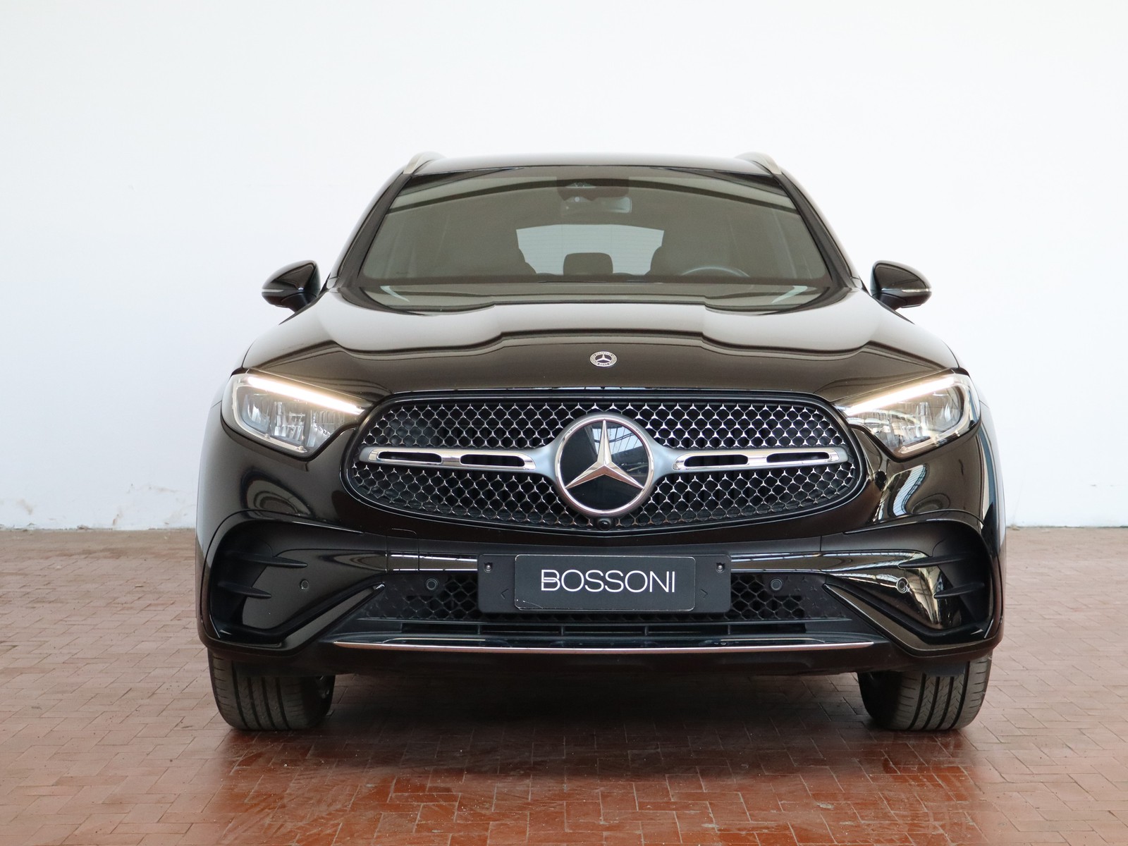 2 - Mercedes GLC suv 300 de plug in hybrid amg line advanced 4matic 9g-tronic