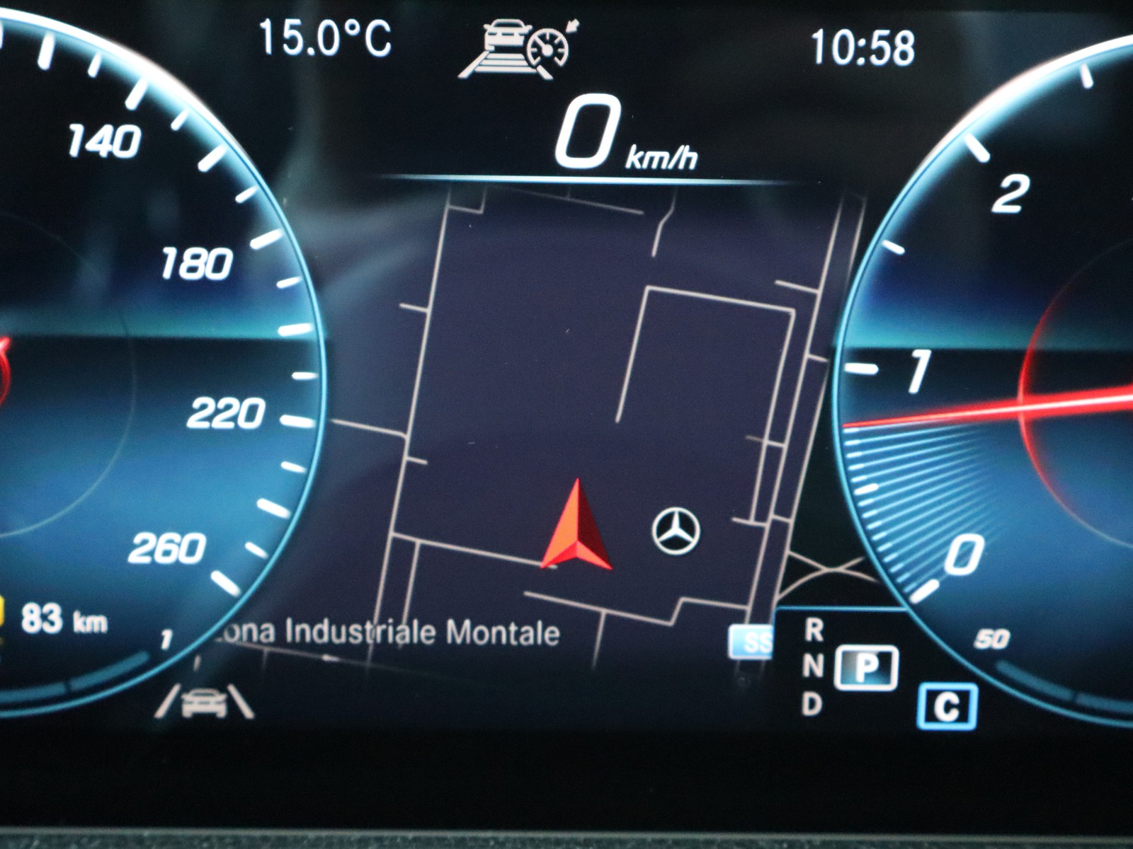 15 - Mercedes GLB 200 d premium 8g-dct