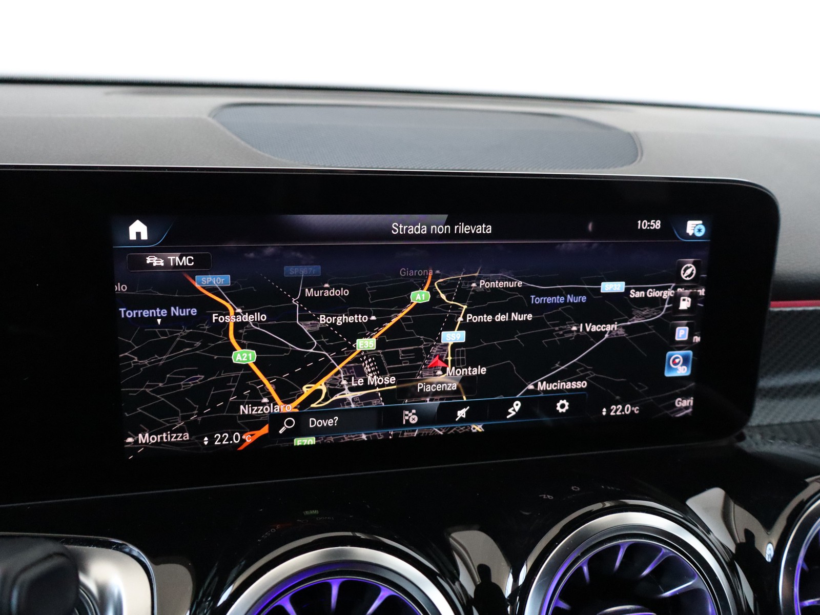 10 - Mercedes GLB 200 d premium 8g-dct